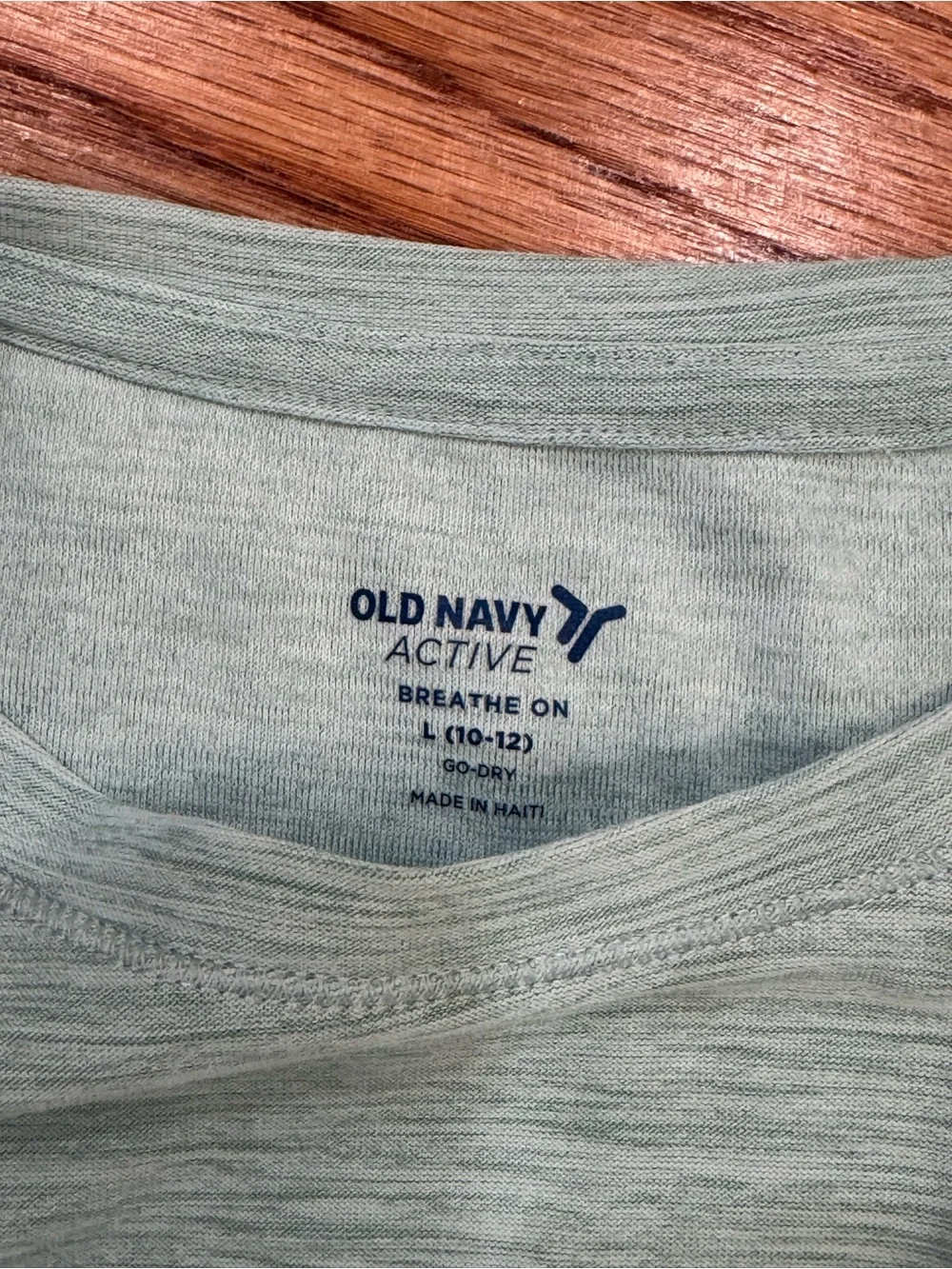 Girls Old Navy Active Sage Long-Sleeve Crewneck Top